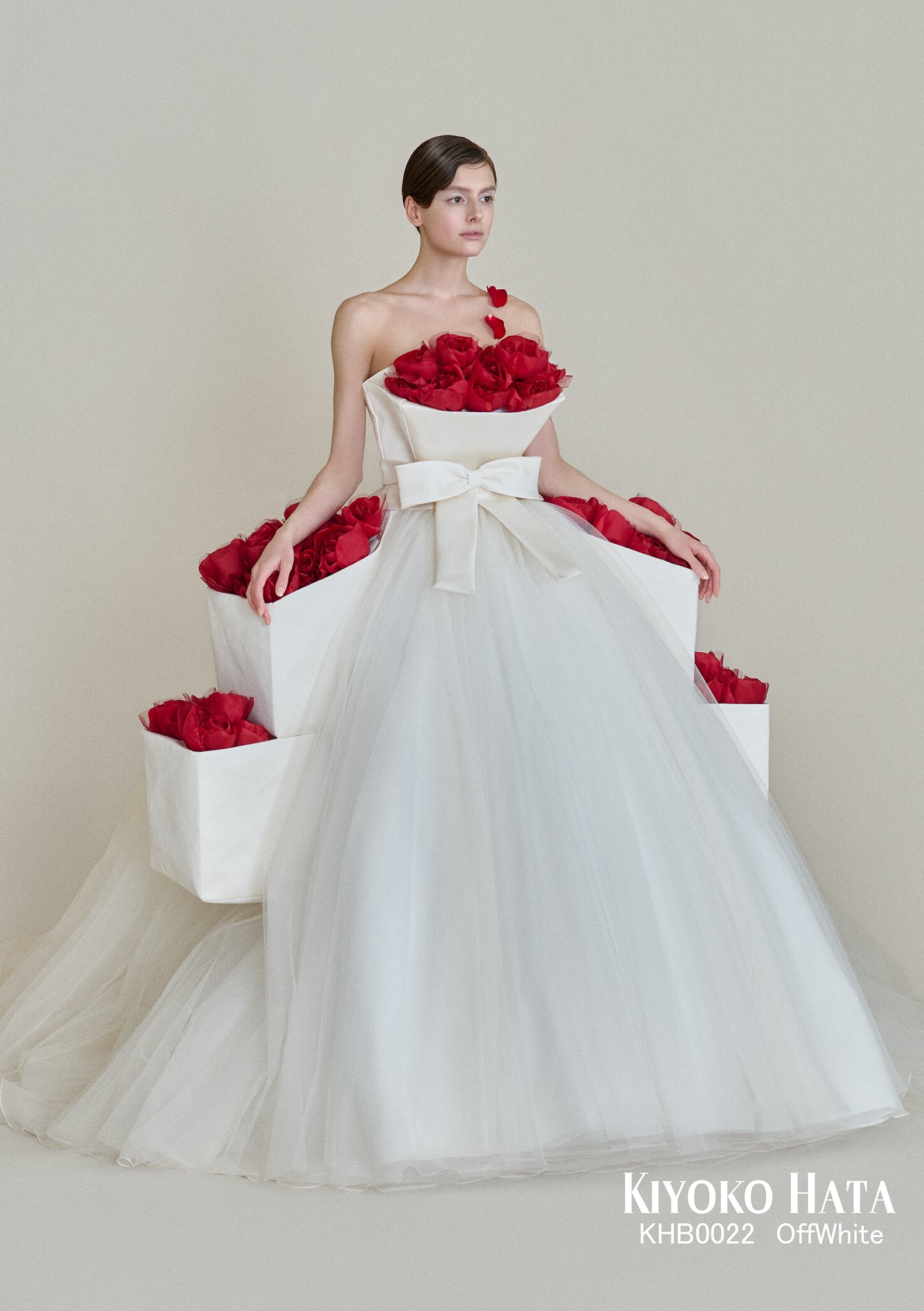 【たかはし】ビビ　ドレス KHB0022 | WEDDING DRESSES | KIYOKO HATA